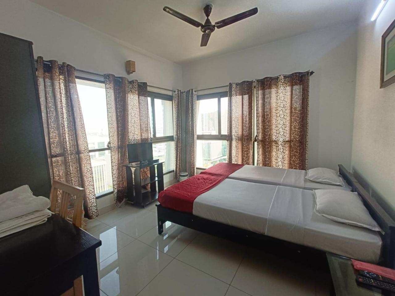 Private Rooms In Blue Ridge Hinjawadi Exterior photo